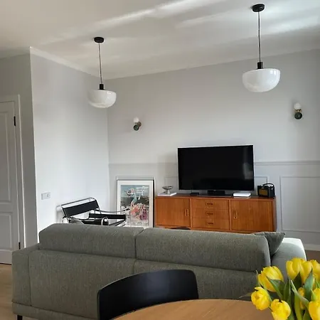 Oldtown W/balcony, Free Pkg 아파트