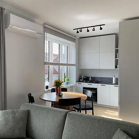 아파트 Oldtown W/balcony, Free Pkg *